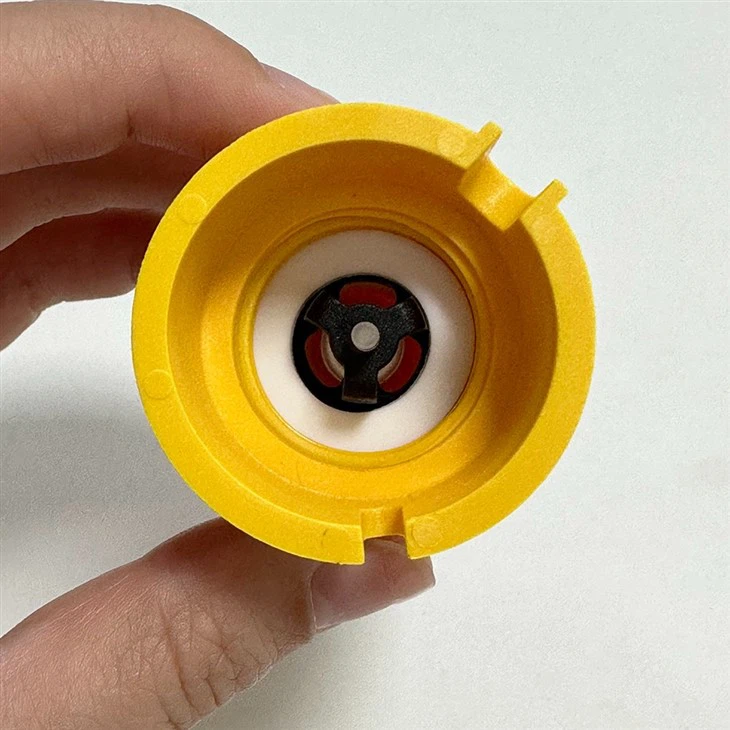 Easy-Fil Bottle Adapter Sevoflurane Yellow 2106572-003